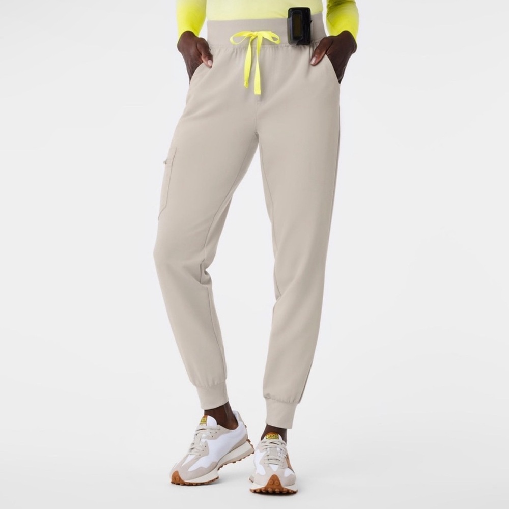 FIGS Zamora 2.0 Jogger Scrub Pants‎ XXS TAU color